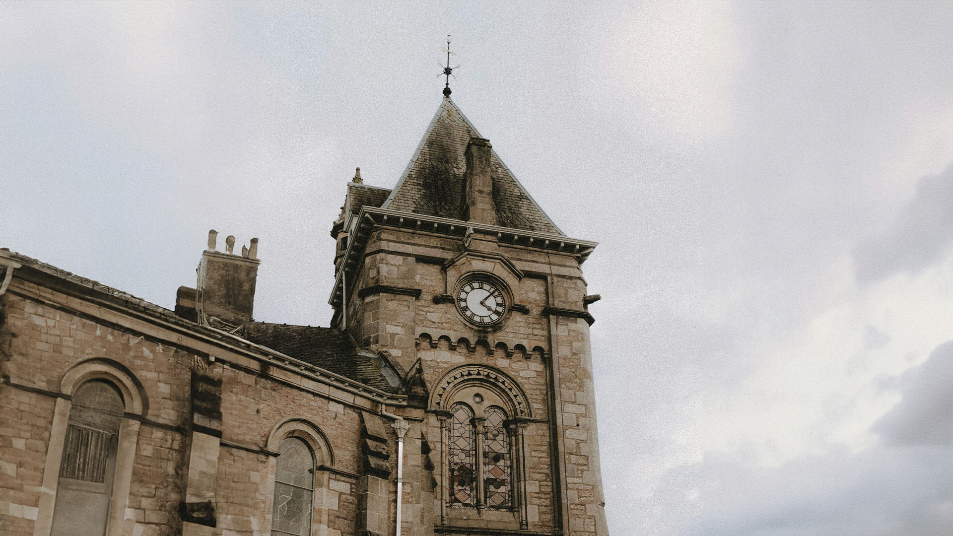 Finding Peace and Hope Through Prayerful Moments